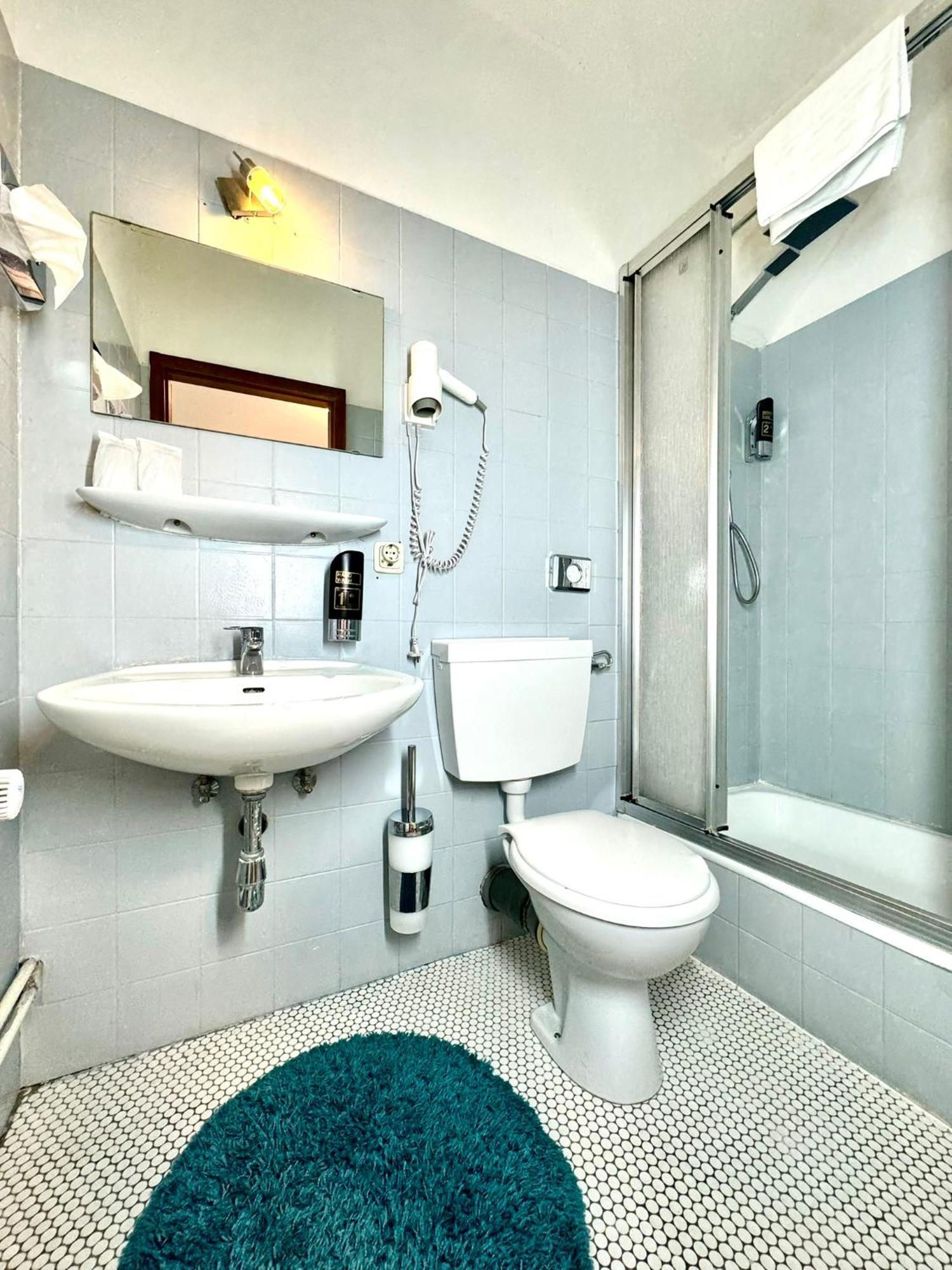 Hotel Zum Ruecking Northeim Exteriér fotografie